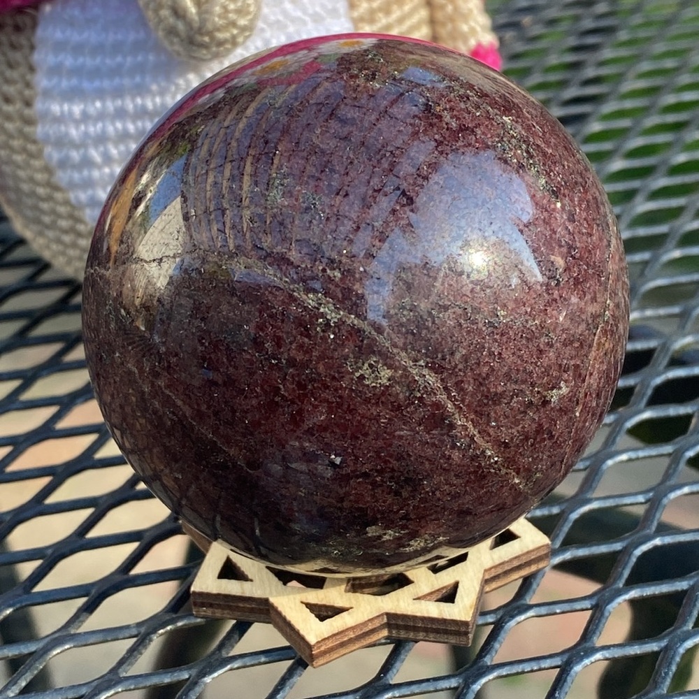 Red Garnet Sphere - Picture 6 of 9